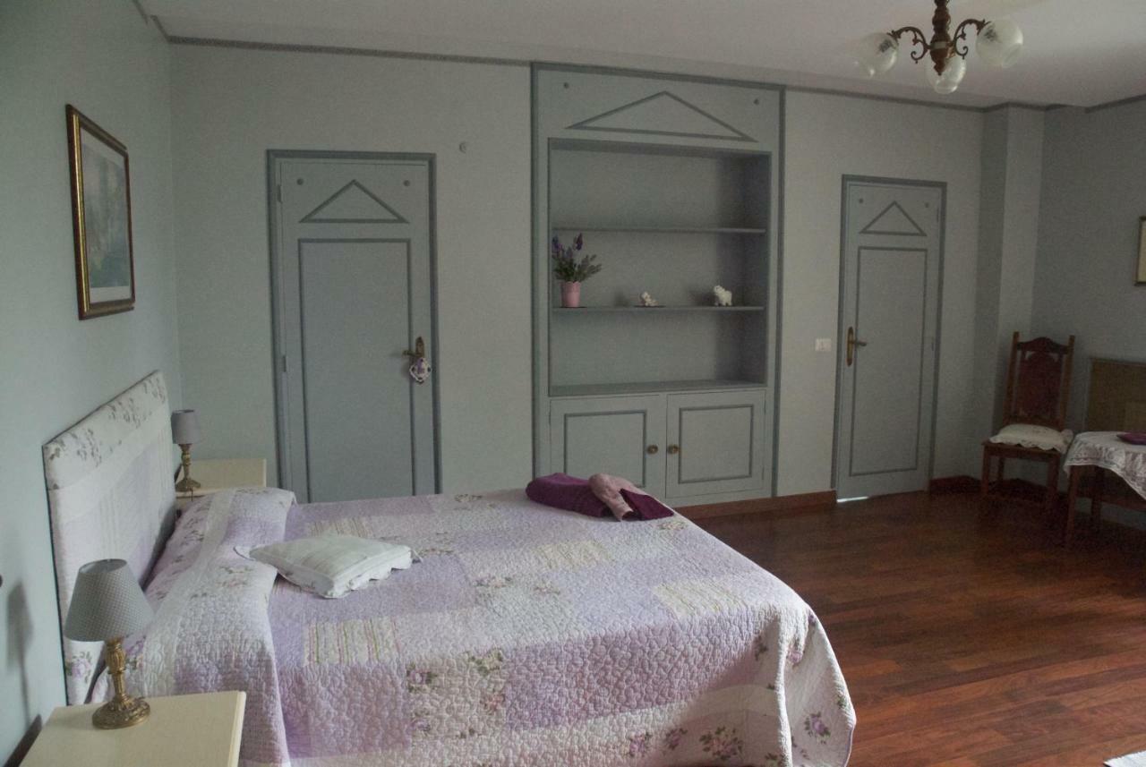 לה רושפוקו Le Clos Des Cedres B&B מראה חיצוני תמונה