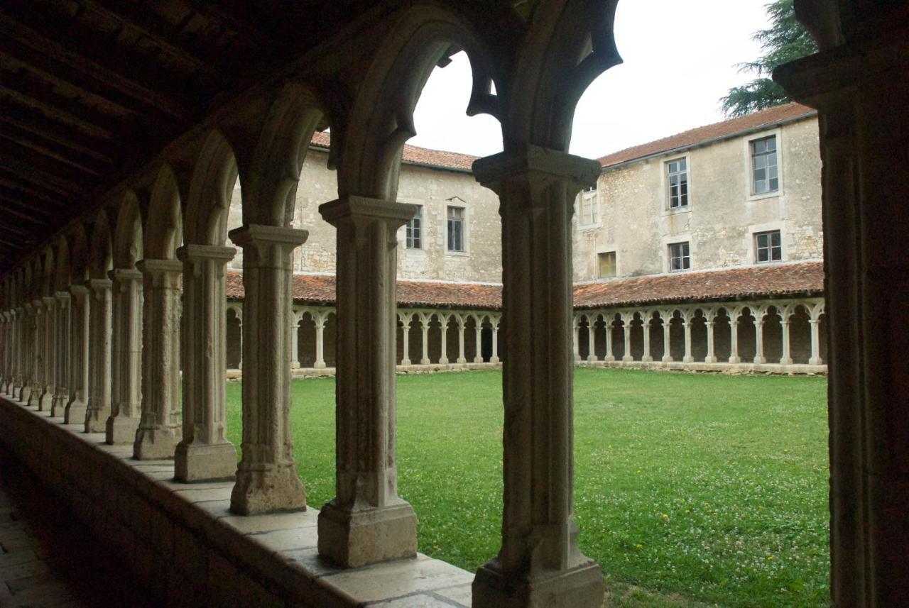 לה רושפוקו Le Clos Des Cedres B&B מראה חיצוני תמונה